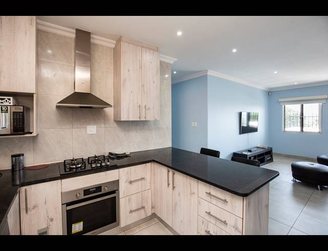 3 BEDROOM TOWNHOUSE FOR SALE IN MORNINGSIDE